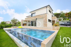 Maison d'architecte à Aureville (31320)