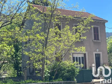 Immeuble à Digne-les-Bains (04000)