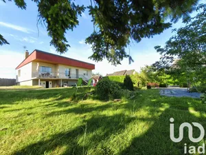 Maison traditionnelle à Val d'Anast (35330)