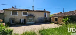 House at Genouillé (86250)