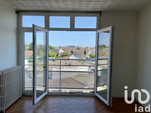 Appartement à Saint-Jean-de-la-Ruelle (45140)