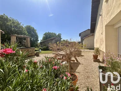 Maison traditionnelle à Saint-Pierre-de-Mons (33210)