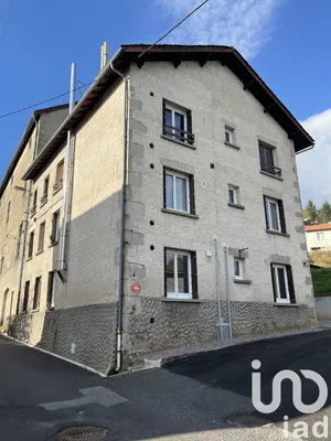 Building at Saint-Rémy-sur-Durolle (63550)