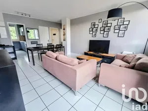 Apartment in Éragny (95610)