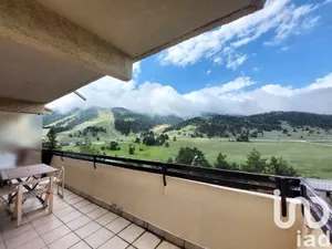 Appartement à Gréolières (06620)