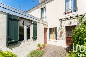 House at Tours (37000)