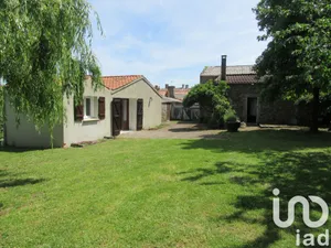 House at Avrillé (85440)