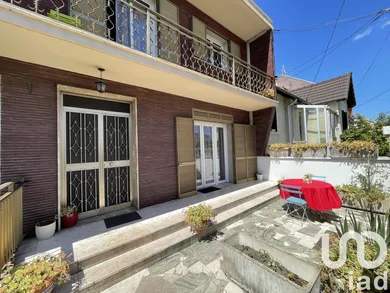 Architectural house at Aubervilliers (93300)