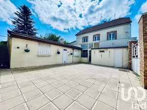 Village house at Mailly-Champagne (51500)