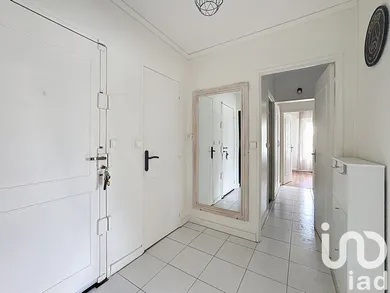 Apartment in Longjumeau (91160)