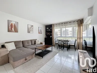 Apartment in Longjumeau (91160)