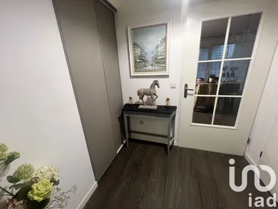 Apartment in Thiais (94320)