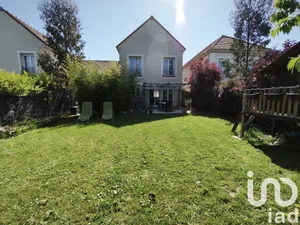Maison traditionnelle à Le Plessis-Belleville (60330)