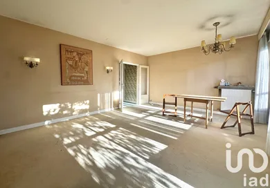 Apartment at Châtenay-Malabry (92290)