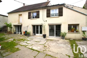 House at Bonneil (02400)