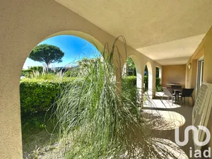 Apartment in Mandelieu-la-Napoule (06210)