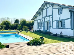 Maison traditionnelle à Bénesse-lès-Dax (40180)