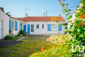 Maison traditionnelle à L'Épine (85740)