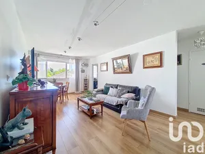 Apartment at Chatou (78400)
