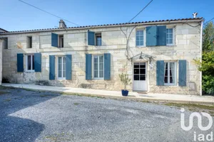 House at Lugon-et-l'Île-du-Carnay (33240)