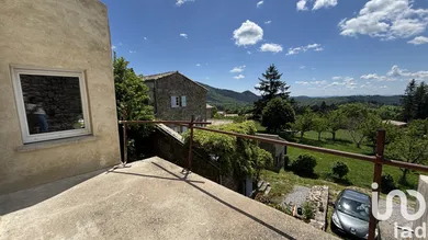 House at Saint-Étienne-de-Boulogne (07200)