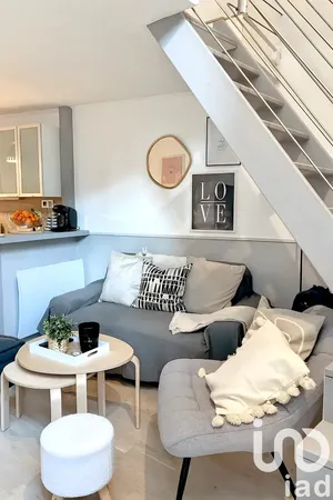 Studio à Jouy-en-Josas (78350)
