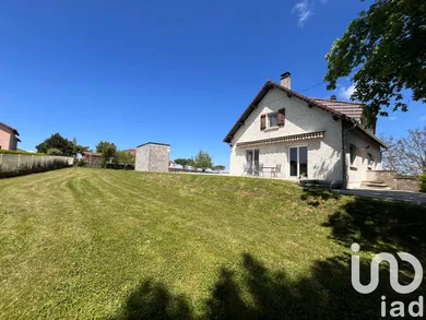 House in Saint-Bonnet-les-Oules (42330)