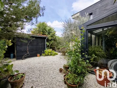 Architectural house in Thouars (79100)