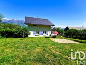 Traditional house at Pierre-Châtel (38119)