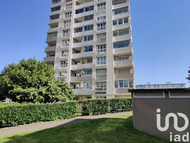 Apartment at neuilly sur marne (93330)