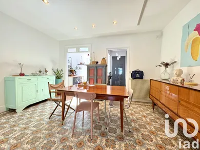 Townhouse at Amiens (80090)