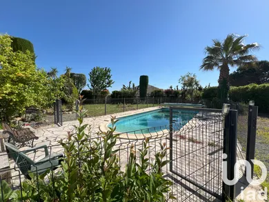 Maison traditionnelle à Saint-Marcel-sur-Aude (11120)