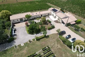 Domain at Saint-André-de-Cubzac (33240)