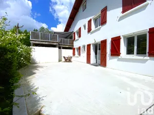 Appartement à Urcuit (64990)