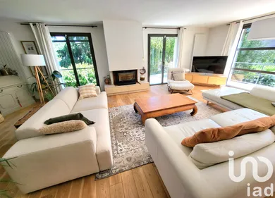 Maison à Jouy-en-Josas (78350)