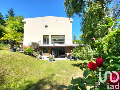 Maison à Jouy-en-Josas (78350)