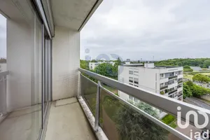 Apartment at Chevilly-Larue (94550)