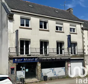 Immeuble à Pluméliau (56930)
