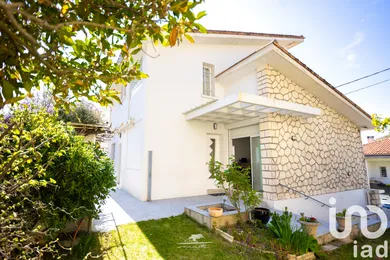 House at Royan (17200)