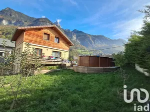 Maison traditionnelle à Sallanches (74700)