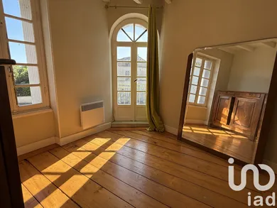 Townhouse at Saint-Ciers-du-Taillon (17240)