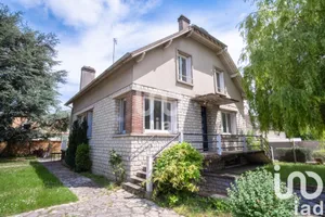Maison traditionnelle à Grez-sur-Loing (77880)