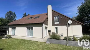 Architectural house at La Membrolle-sur-Choisille (37390)