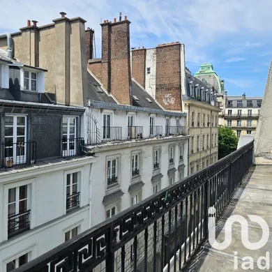 Apartment in Paris (75002)