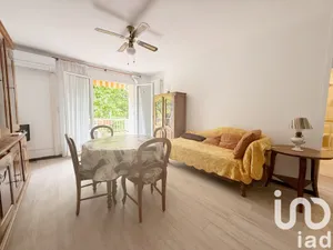 Appartement à Hyères (83400)