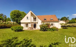 House at Saint-Nom-la-Bretèche (78860)