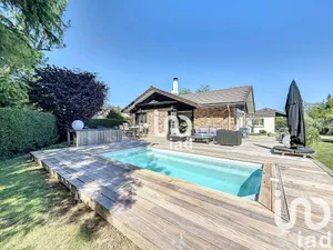 House at Pontault-Combault (77340)
