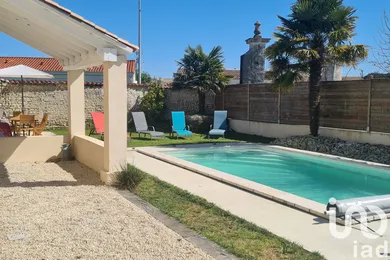 House at Longèves (17230)