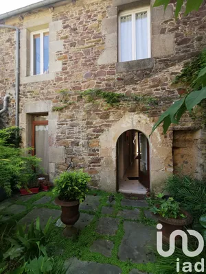 Immeuble à Pontrieux (22260)
