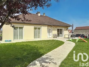 Maison traditionnelle à Montlhéry (91310)